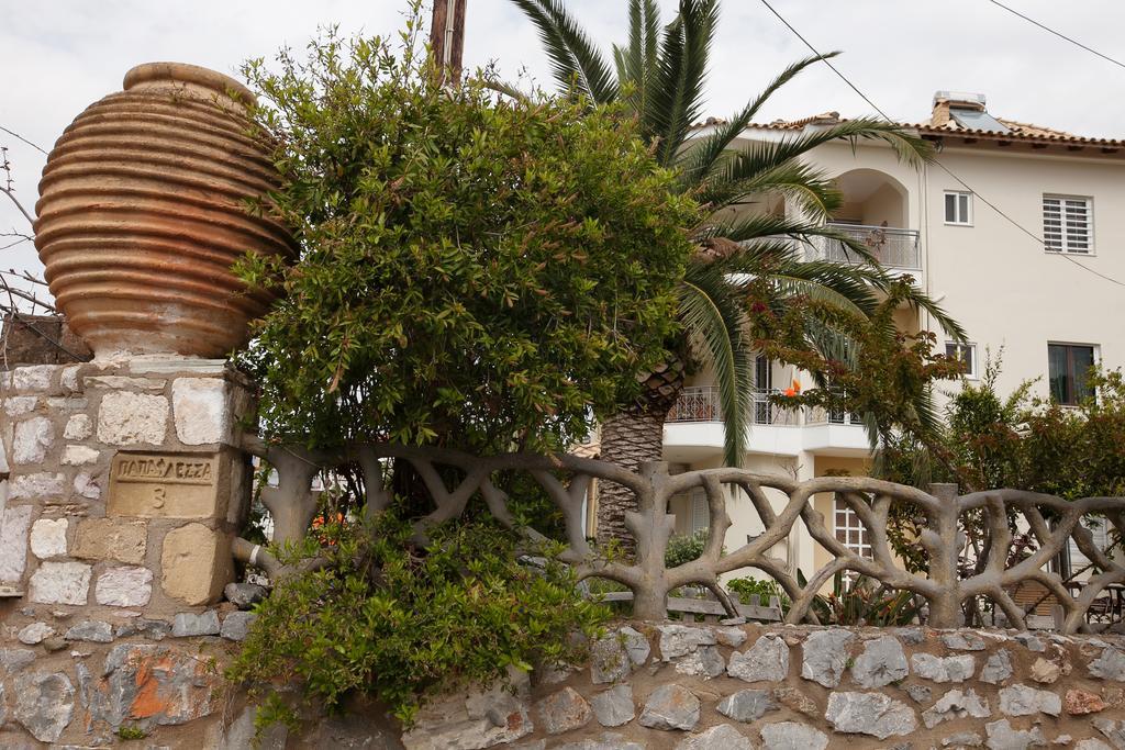 Petra Thea Apartment Kalamata Exterior foto